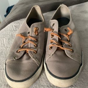 Grey Sperry topsiders woman’s